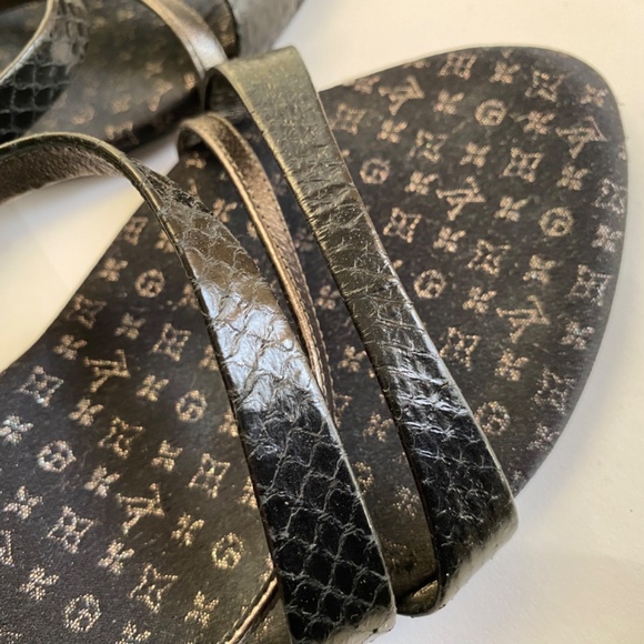 LOUIS VUITTON BLACK LEATHER ANKLE STRAP SANDALS HEELS 37-7 HEELS LV MONOGRAM - Picture 2 of 16